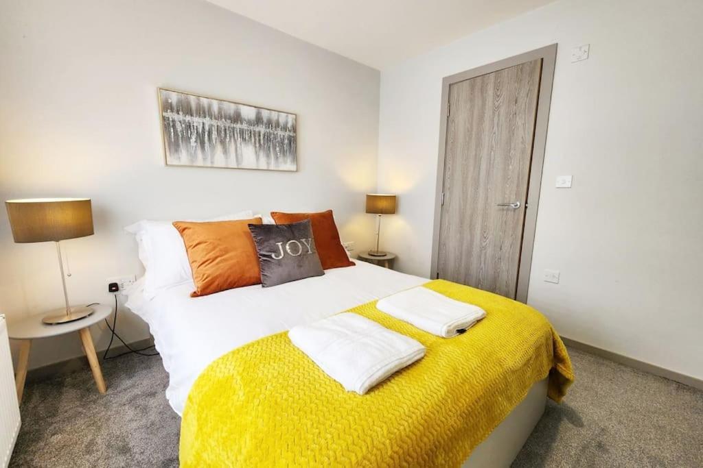 Horizon House, Modern 2-Bedroom Flat 2, Parking, Netflix, أكسفورد المظهر الخارجي الصورة
