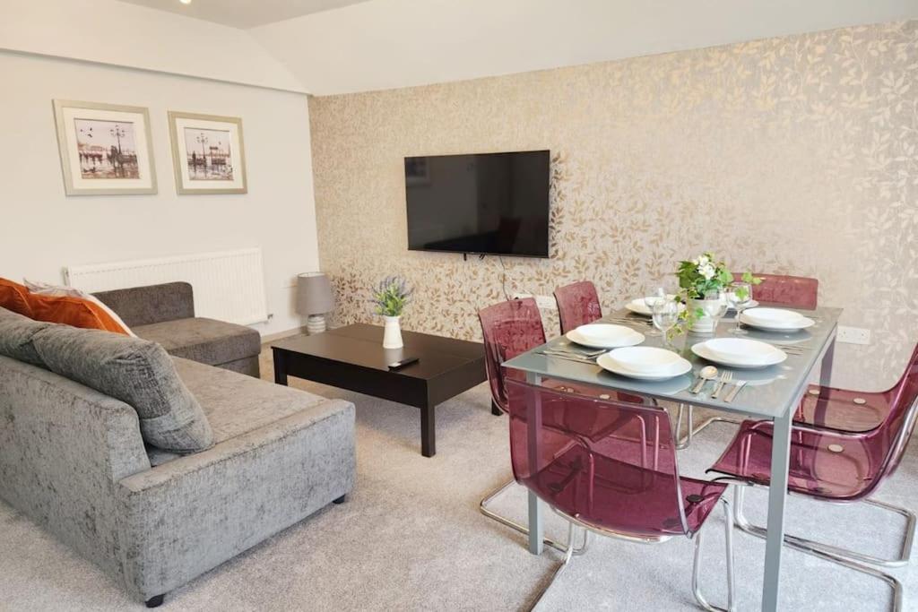 Horizon House, Modern 2-Bedroom Flat 2, Parking, Netflix, أكسفورد المظهر الخارجي الصورة
