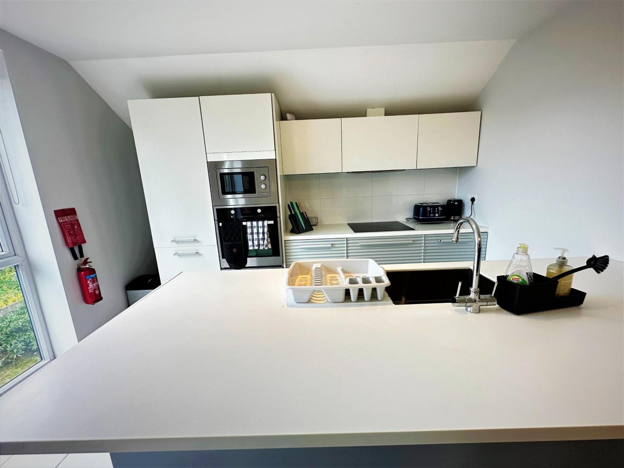 Horizon House, Modern 2-Bedroom Flat 2, Parking, Netflix, أكسفورد المظهر الخارجي الصورة